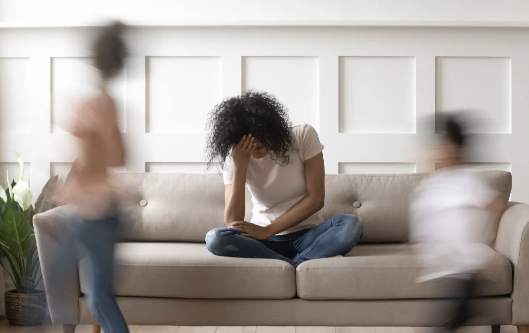 The ever-running brain of parenting: How to carry it all with grace (and a bit of humour)