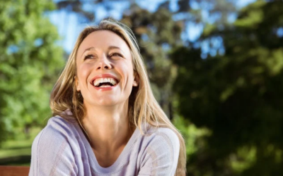 Η ψυχολογική εξήγηση γιατί η εξέλιξη μιας γυναίκας “ταράζει” τις σχέσεις γύρω της